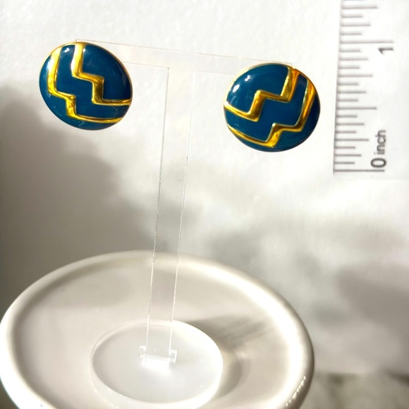 Enamel Blue and Gold Vintage Monet Earrings - Picture 4 of 6